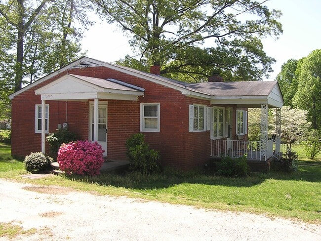 Photo - 5505 Hilltop Rd