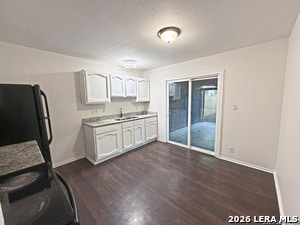 Photo - 5215 Village Haven