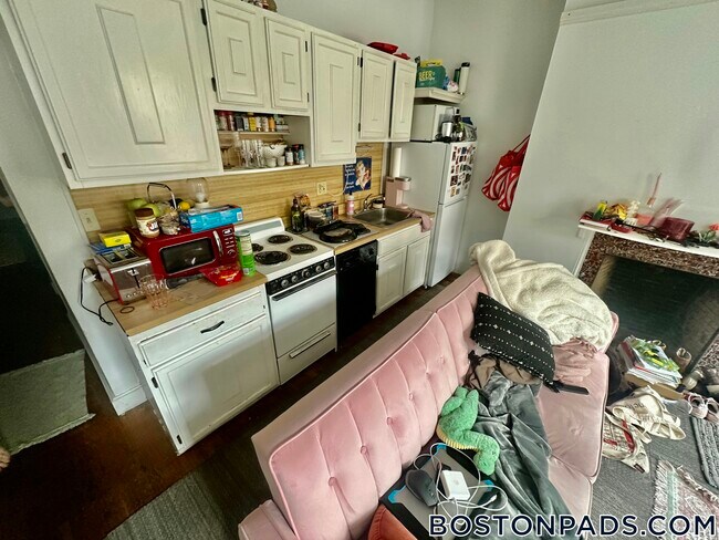 Photo - 15 Aberdeen St Unit 1