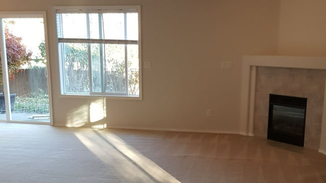 Photo - 5538 Murray St SE