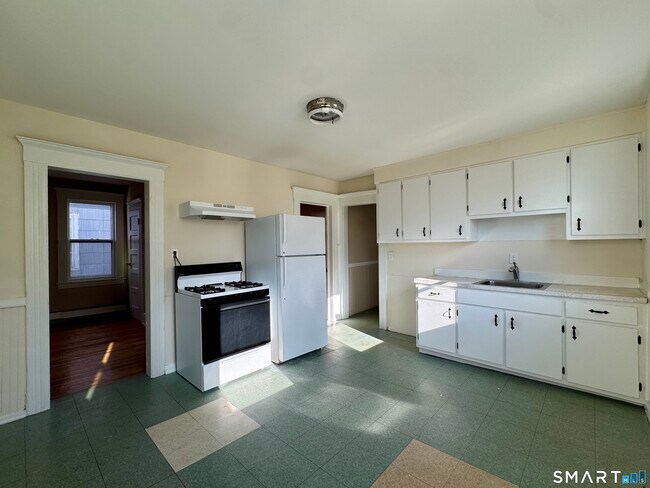 Photo - 182 Sheridan St Unit 2