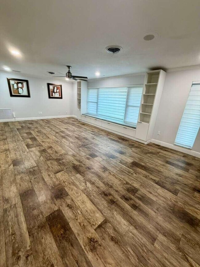 Photo - 4433 Foss Rd