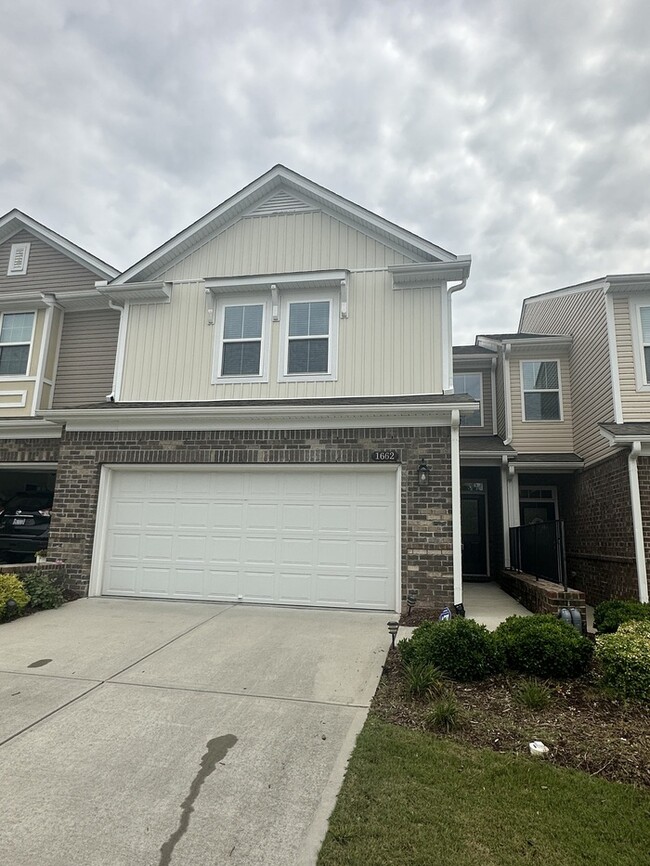 Like New Townhome in Cary - Like New Townhome in Cary