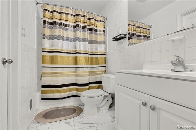 Photo - 1564 Moulin Ave