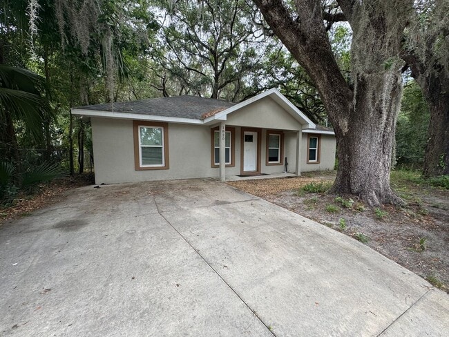 4/2 Minutes from UF - 4/2 Minutes from UF House