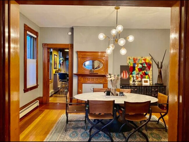 Comedor (1.ª planta) - 41 Beacon St