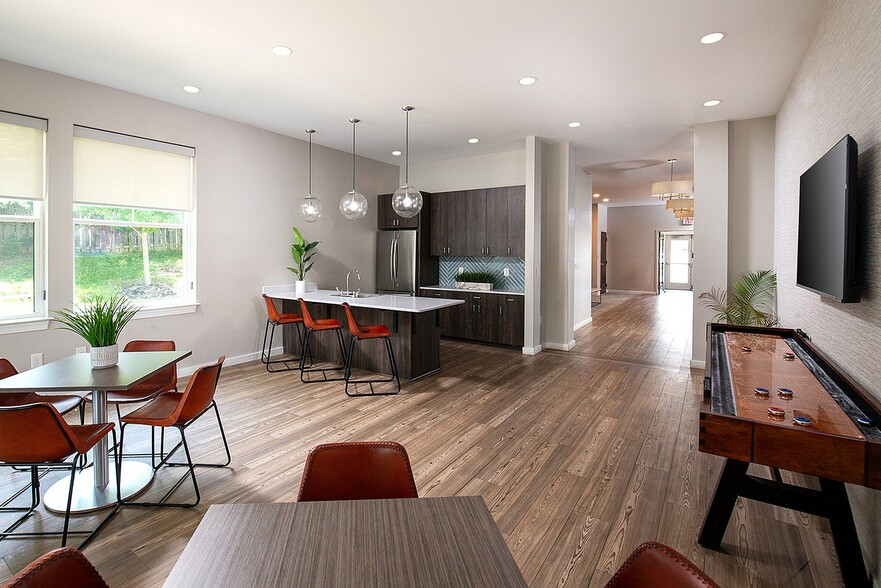 Resident lounge and game room