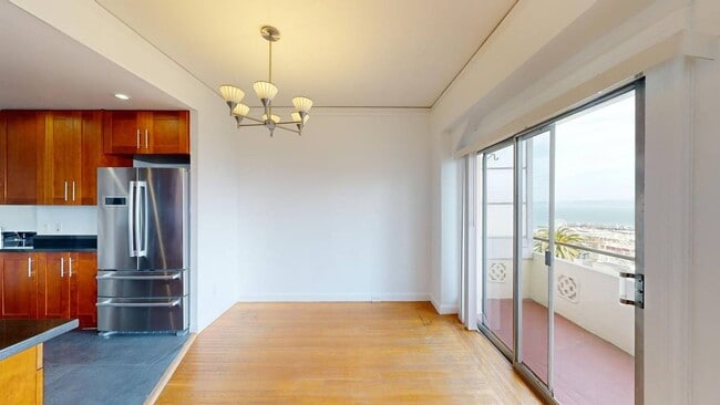 Photo - 2236 Hyde St Unit 3