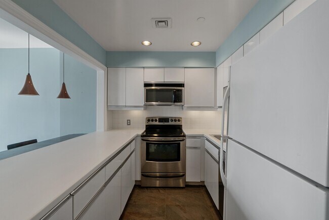 Photo - 100 Shearwater Ct E Unit 64