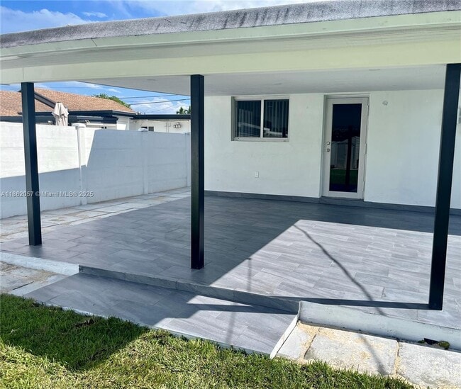 Photo - 7113 SW 21st St Unit 7115