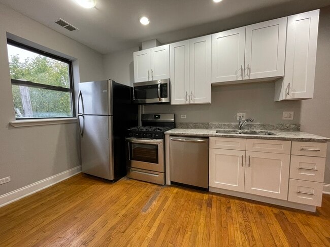 Photo - 6442 N Hamilton Ave Unit 3