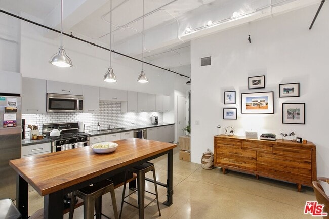 Photo - 738 S Los Angeles St Unit 407