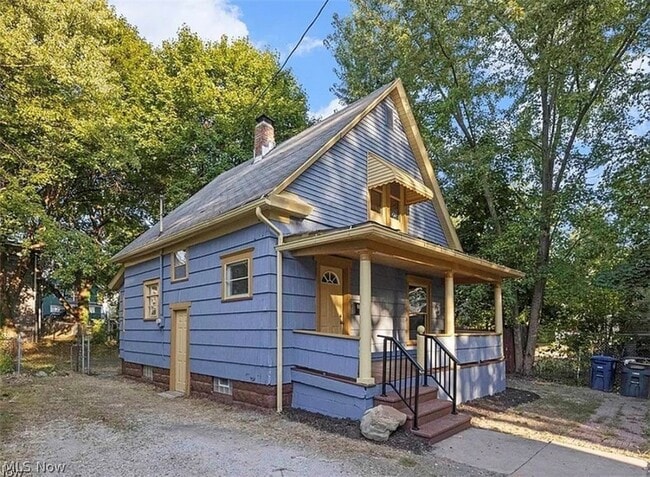 Photo - 374 Gibbs Pl