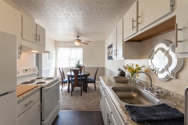 Photo - Fairfield Pointe