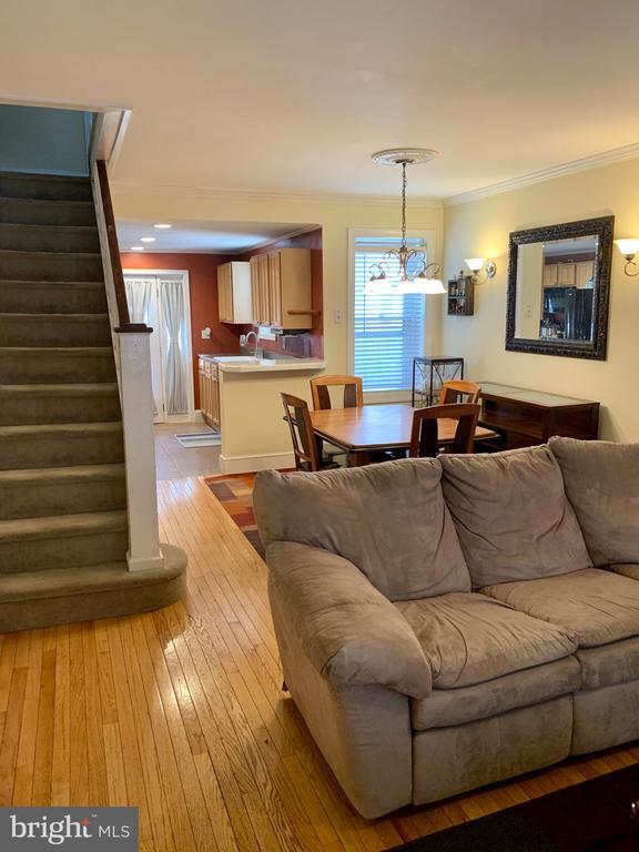 Photo - 812 N Judson St