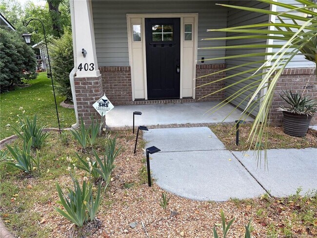 Photo - 403 Cape Fear Ave
