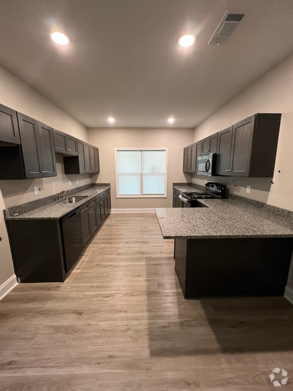 Building Photo - 814 W Trickey Ln Rental