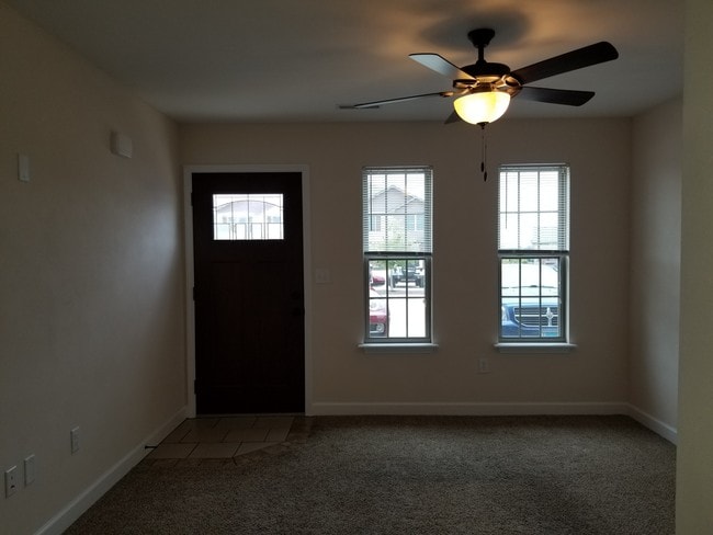 Photo - 10557 Ellis Rd