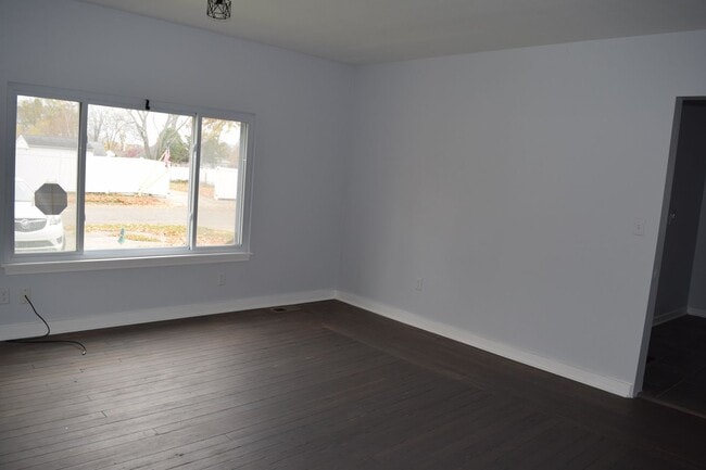 315 Voorheis St