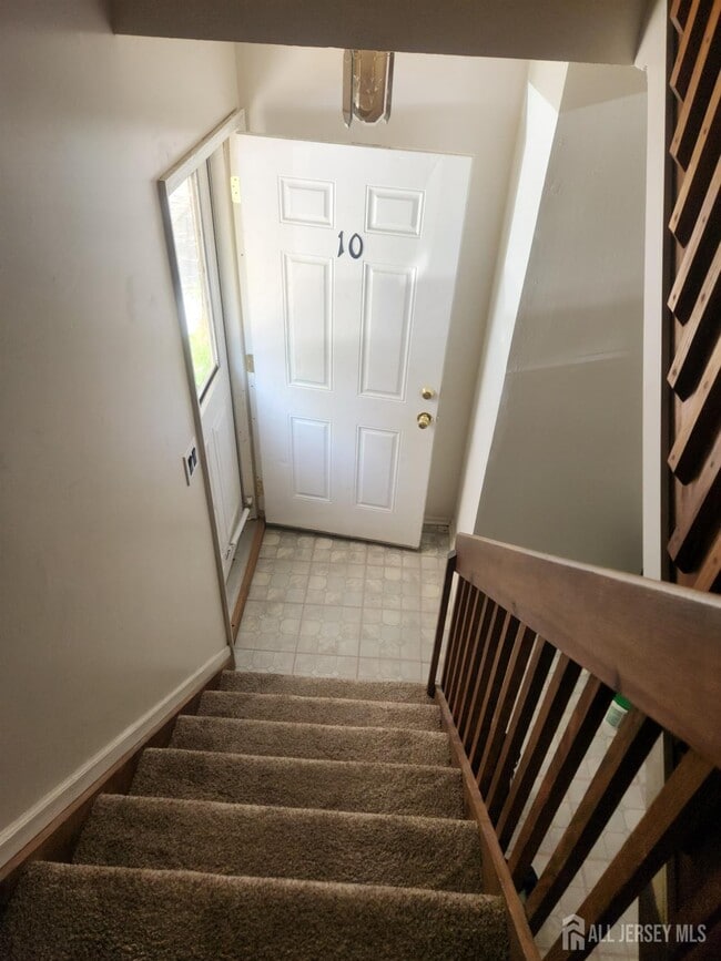 Photo - 10 Nicholas Ct