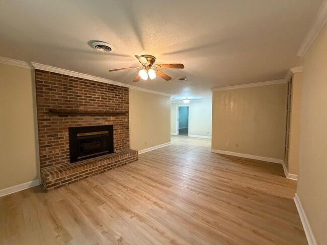 Photo - 4 bed/3 bath house in Tupelo