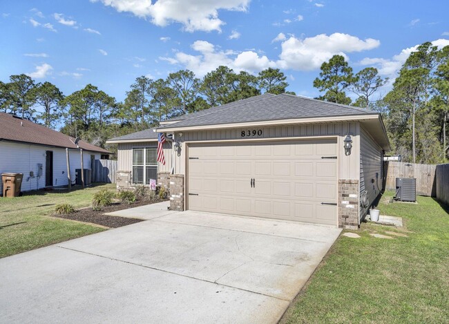 Photo - 8390 Island Dr