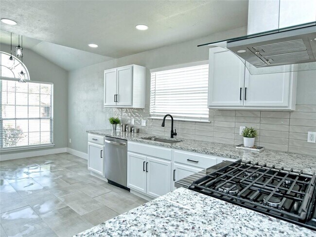 Photo - 1303 Green Terrace Dr