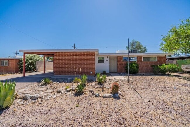 Photo - Charming 3-Bed Home with Spacious Backyard...