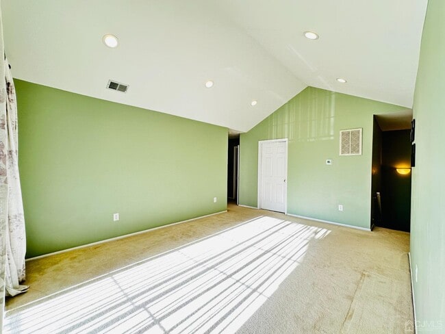 Photo - 808 Cypress Ln