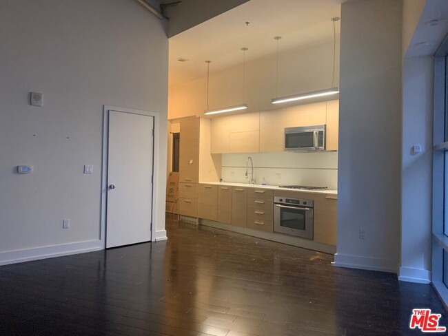 Photo - 727 W 7th St Condo Unit 415