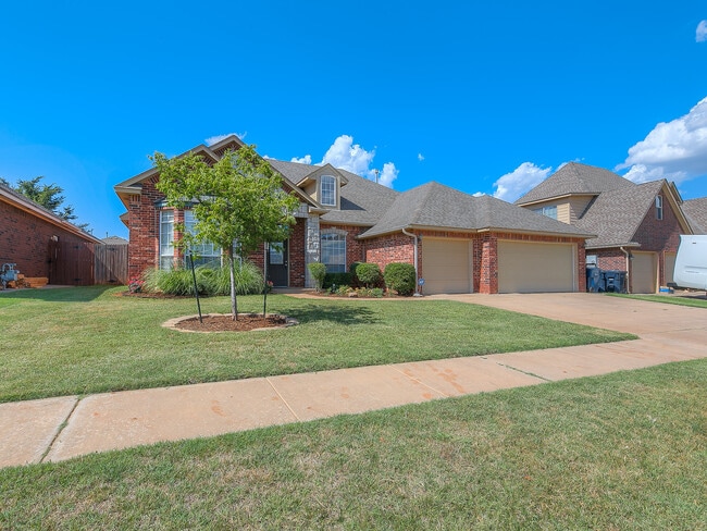 Photo - Lone Oak Ridge + Gated Community + 4 beds/2.5 Baths + Storm Shelter + Deer Creek Schools