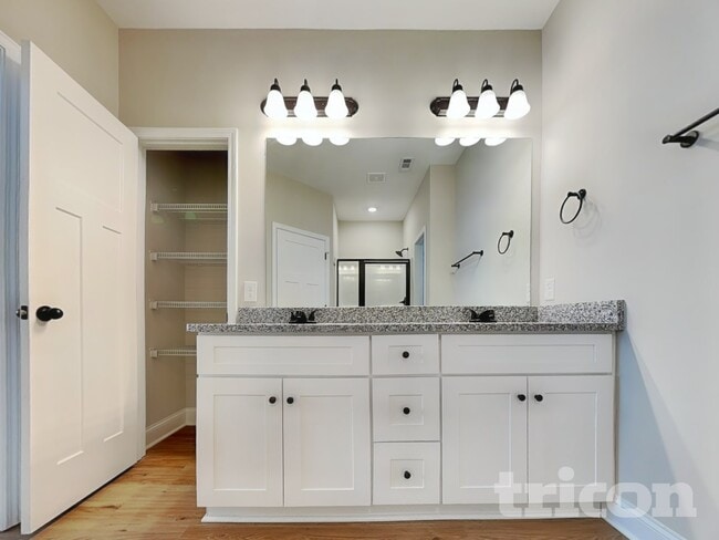 Photo - 319 Arbor Cir