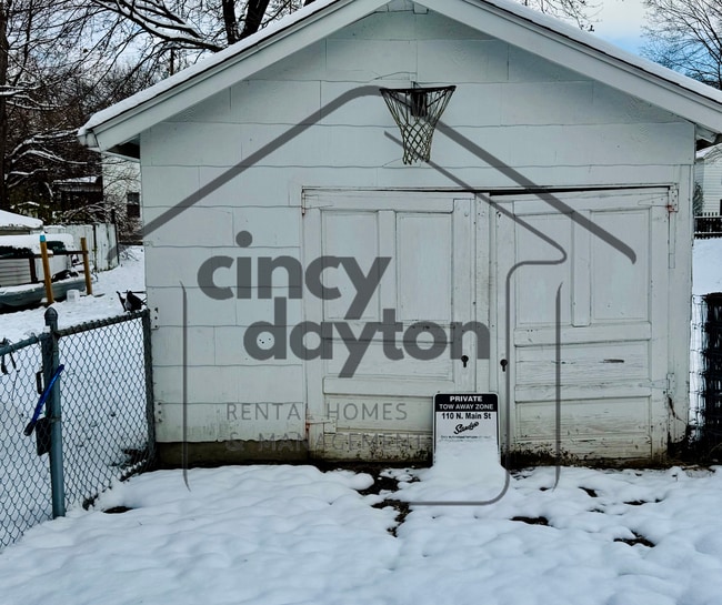 Photo - 110 N River St