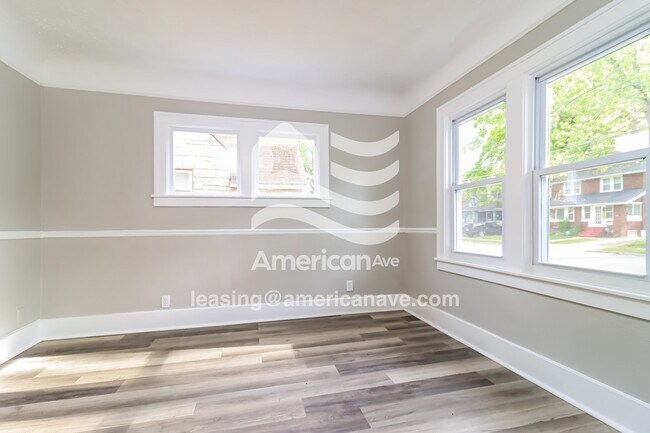 Photo - 53 Vinewood Ct