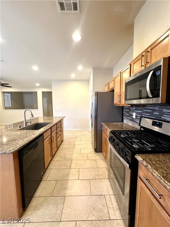 Photo - 703 Shiva St