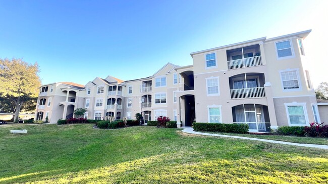 Available NOW! Cozy 3 Bedroom/2 Bath Unit ... - Available NOW! Cozy 3 Bedroom/2 Bath House Unit ...