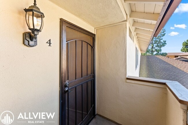 Photo - 17972 Baron Cir Unit 4