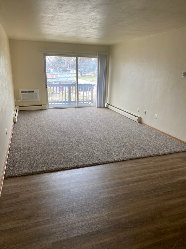 Photo - Arrowhead Pointe Apartments