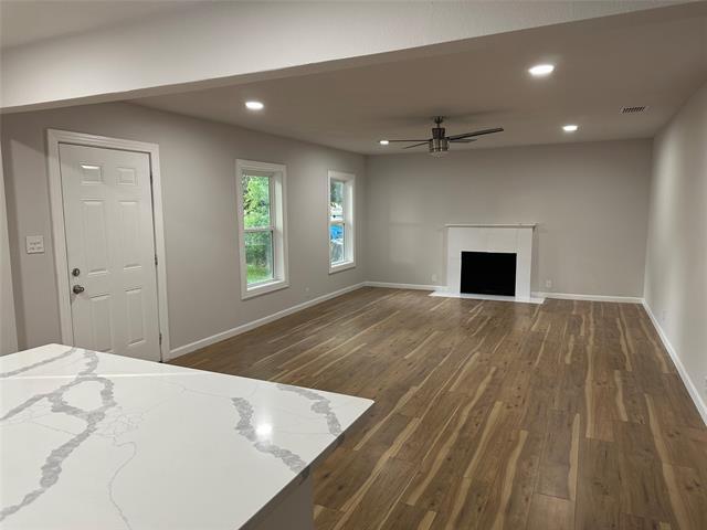 Photo - 1008 Commerce Dr