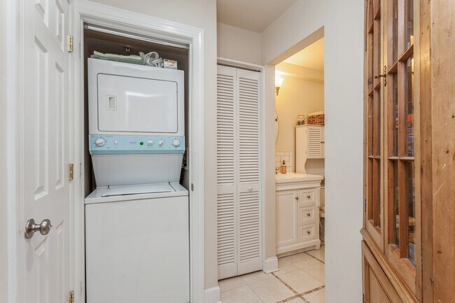 Photo - 304 Q St NW Unit #1