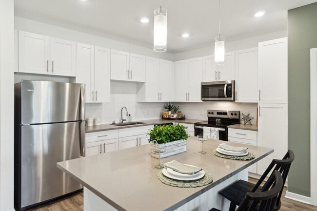 Building Photo - Ascend At Clay Town Center