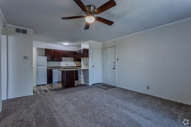 1BR,1BA - 700 SF - Living Room with Carpet