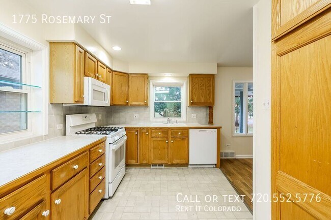 Photo - 1775 Rosemary St