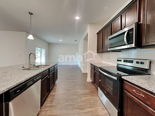 Photo - 1094 Tan Tara Trl