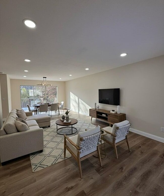 Photo - 1447 Pepperdine Ct