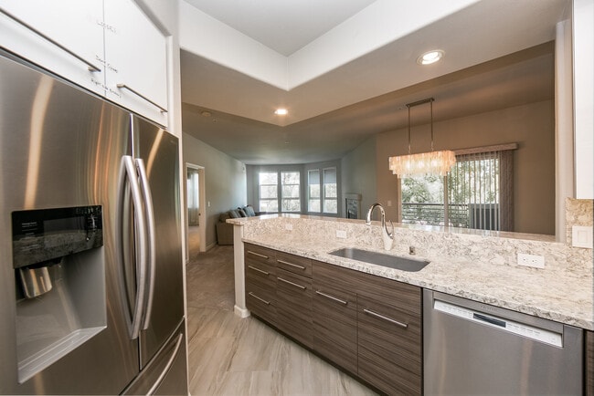 Photo - 880 Meridian Bay Ln