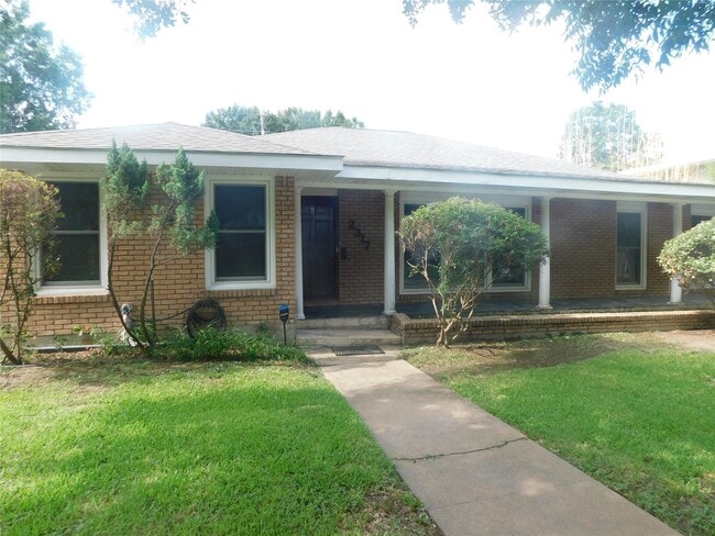 Building Photo - 2317 Dorrington St Rental