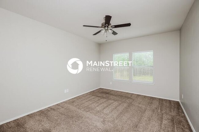 Photo - 4 Bedroom Pet-Friendly Home in Burleson, T...