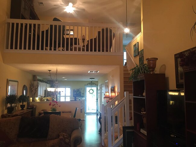 Photo - 71 Pembroke Ln