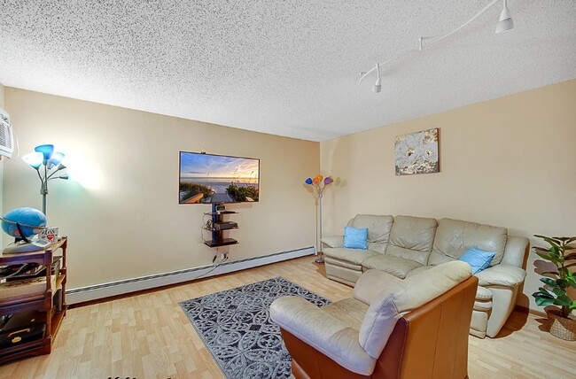 Photo - 4 Echo Ct Unit 9